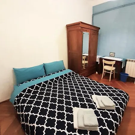 Casa Antica - Historical In Old Center トリエステ