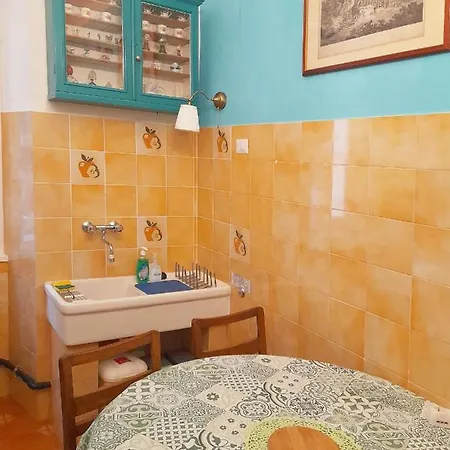 アパート Casa Antica - Historical In Old Center トリエステ