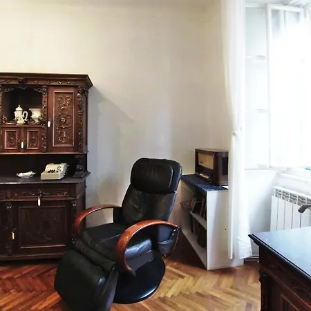 Casa Antica - Historical In Old City Center Appartement Trieste